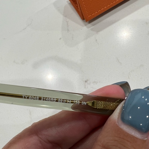 EUC Tory Burch Gold-Tone Mirrored Sunglasses - TY6048 - Picture 8 of 11